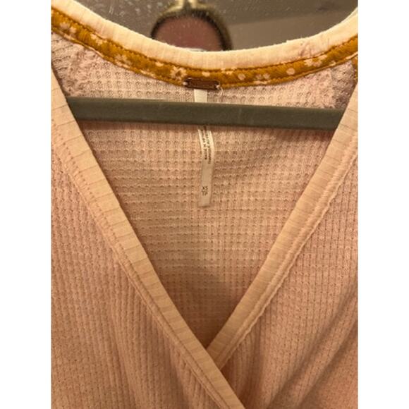 Free People Auxton Floral Thermal Wrap Top in Light Pink and Mustard Size Medium - Picture 7 of 8